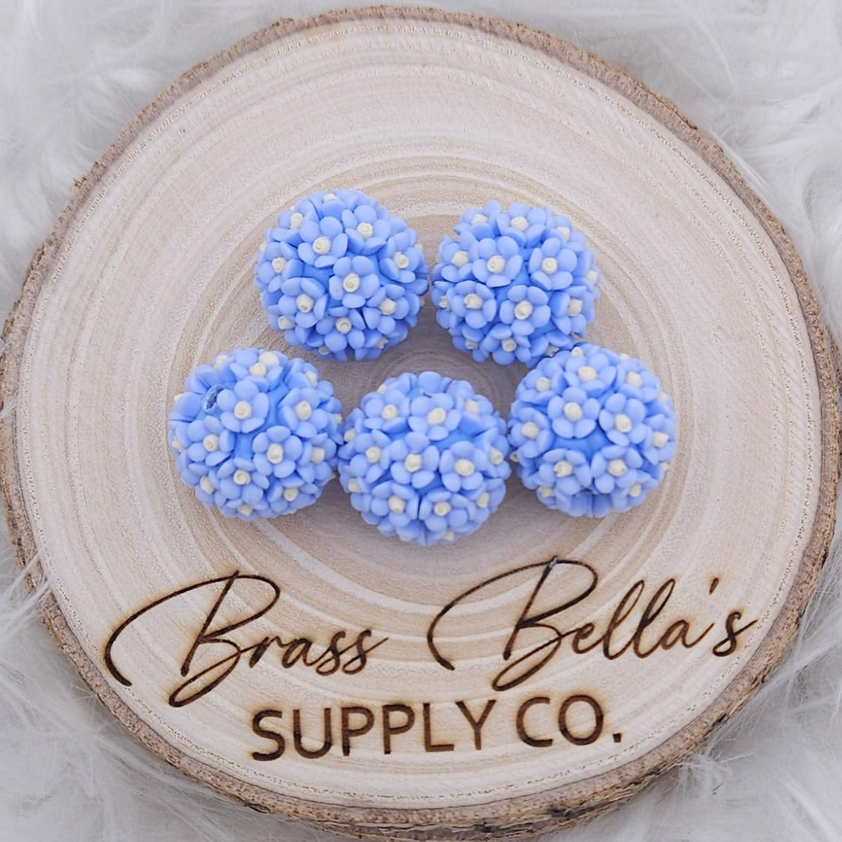 20mm - 3D Flower - Cornflower Blue Daisies